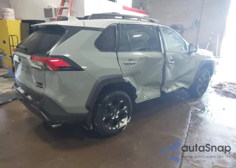 2021 Toyota Rav4 Trd Off-Road z USA, uszkodzony, nr VIN 2T3S1RFV5MW228428